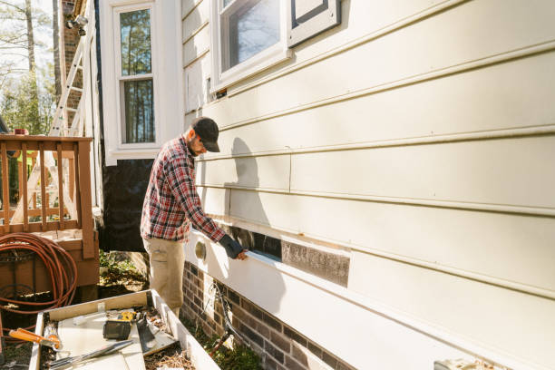 Top rated local Emergency Siding Repair specialists in Naugatuck, CT